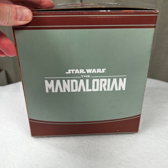 Scentsy Buddy The Mandalorian Figure and air of adventure scent in box - Picture 4 of 12